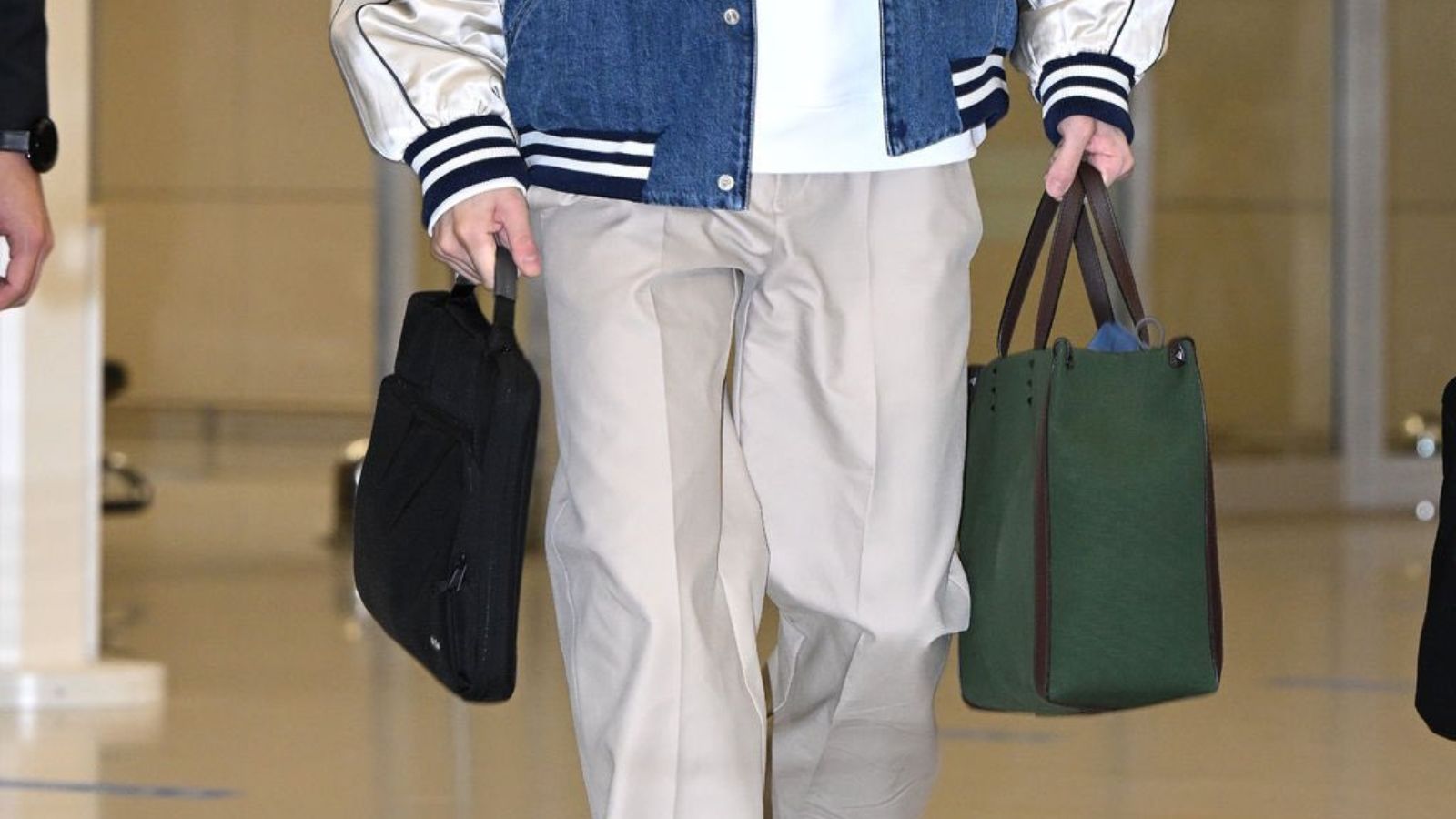 Hinh anh 2: Suga va bo suu tap tui xach sang trong: Tu Valentino den Hermes