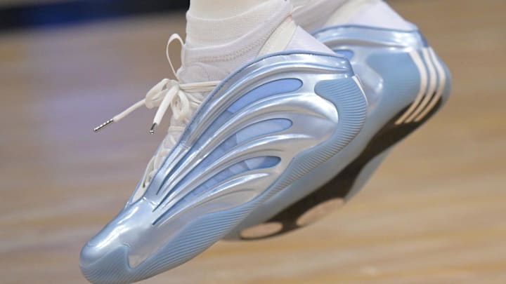 James Harden ra mắt adidas Harden Vol. 9 Hinh anh 4: James Harden ra mat adidas Harden Vol. 9