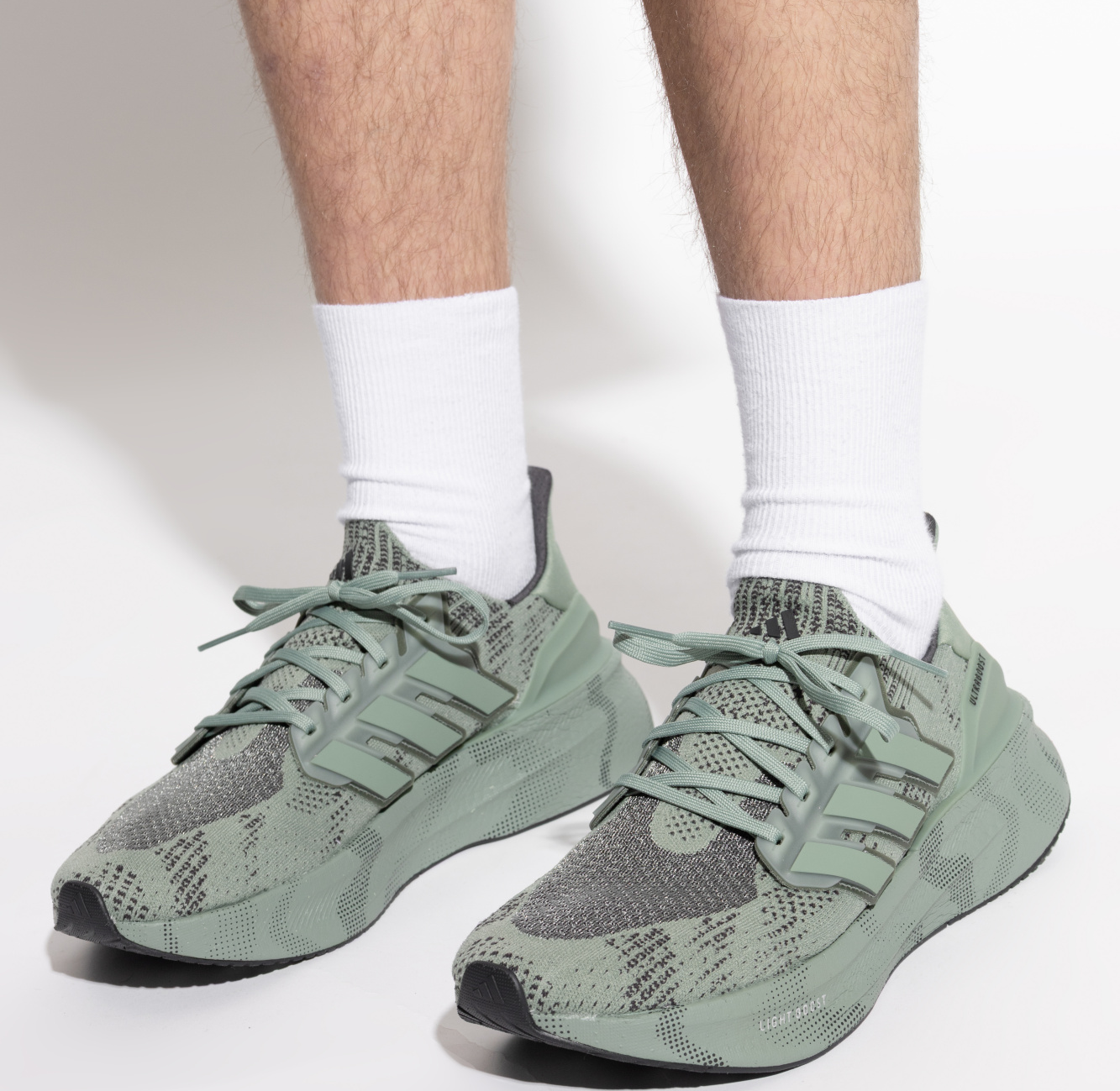 Giay Adidas Ultraboost 5 'Carbon' JI1525