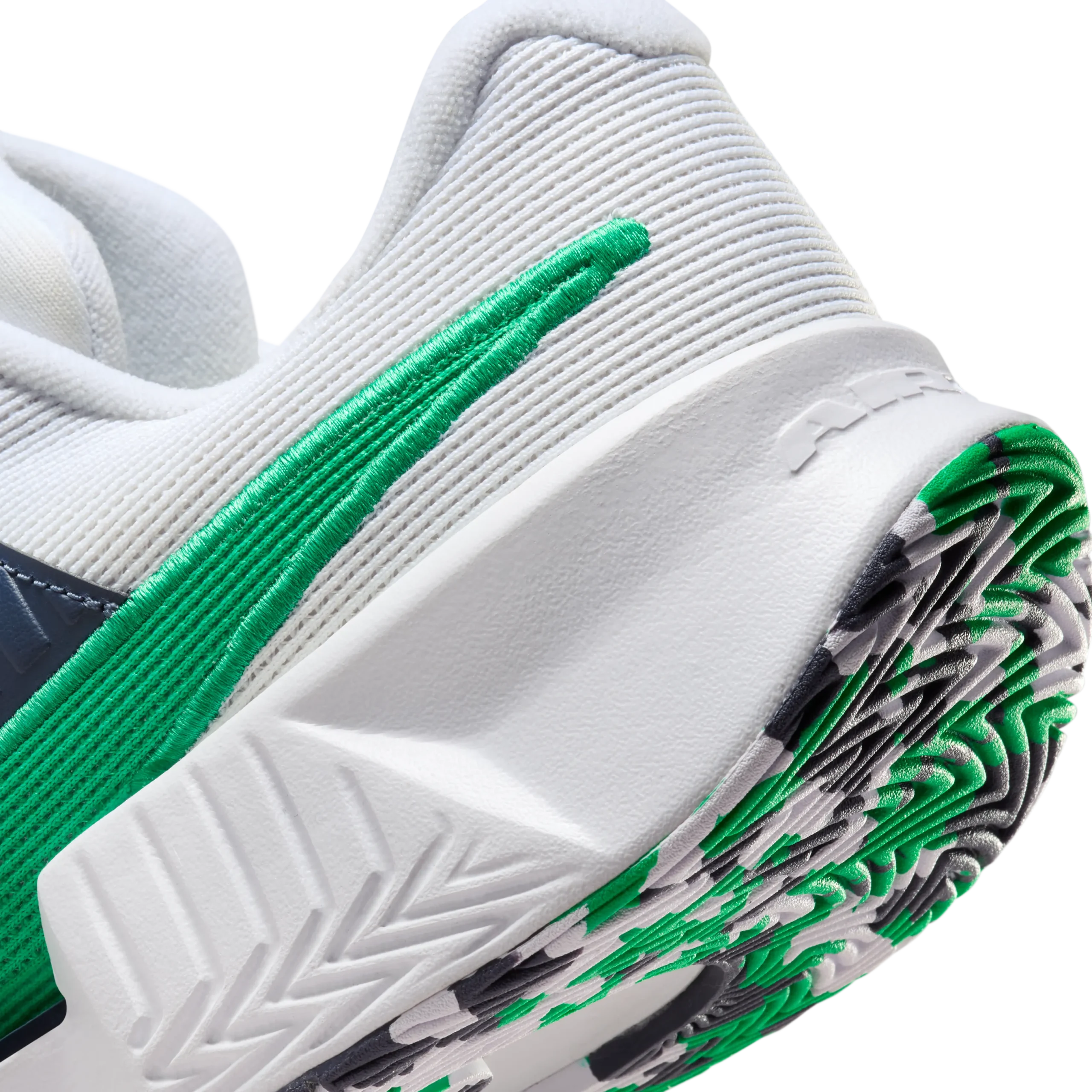 Nike Zoom Challenge PB có gì đáng mua? Hinh anh 2: Nike Zoom Challenge PB co gi dang mua?