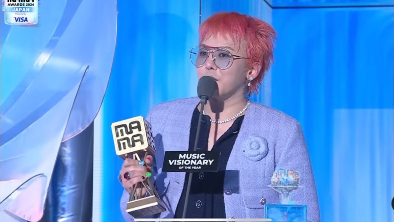 G-Dragon Gay Chan Dong MAMA 2024 Bang Phong Cach CHANEL Tao Bao