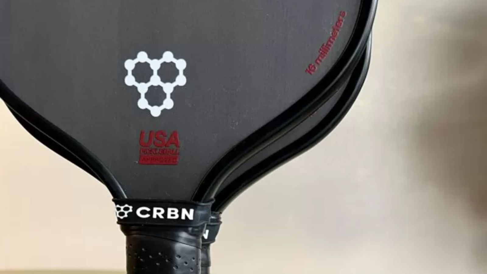 CRBN 3X: Review chi tiết hiệu suất vợt Pickleball mới từ CRBN Hinh anh 2: CRBN 3X: Review chi tiet hieu suat vot Pickleball moi tu CRBN