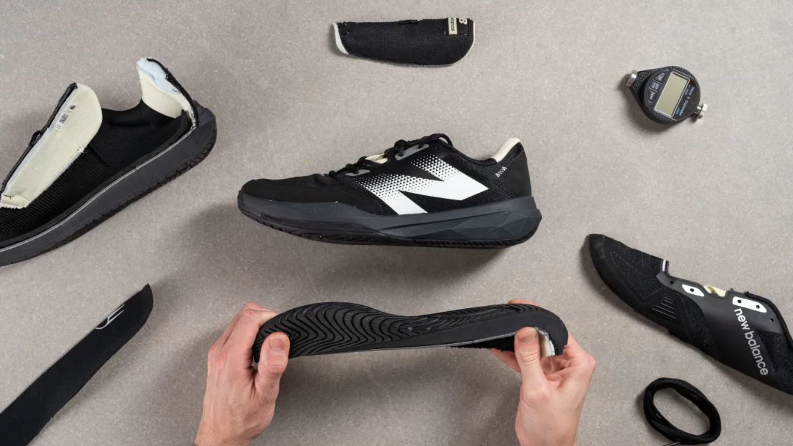 Hinh anh 1: New Balance 796 v4: Co phu hop cho nguoi moi choi tennis?