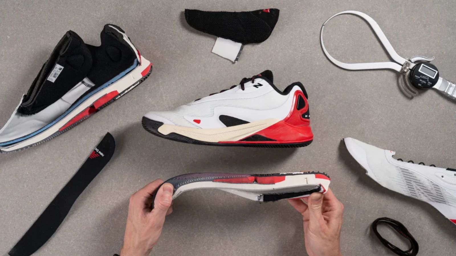 Hinh anh 2: Review New Balance Kawhi IV: Doi giay bong ro dang mua nhat?