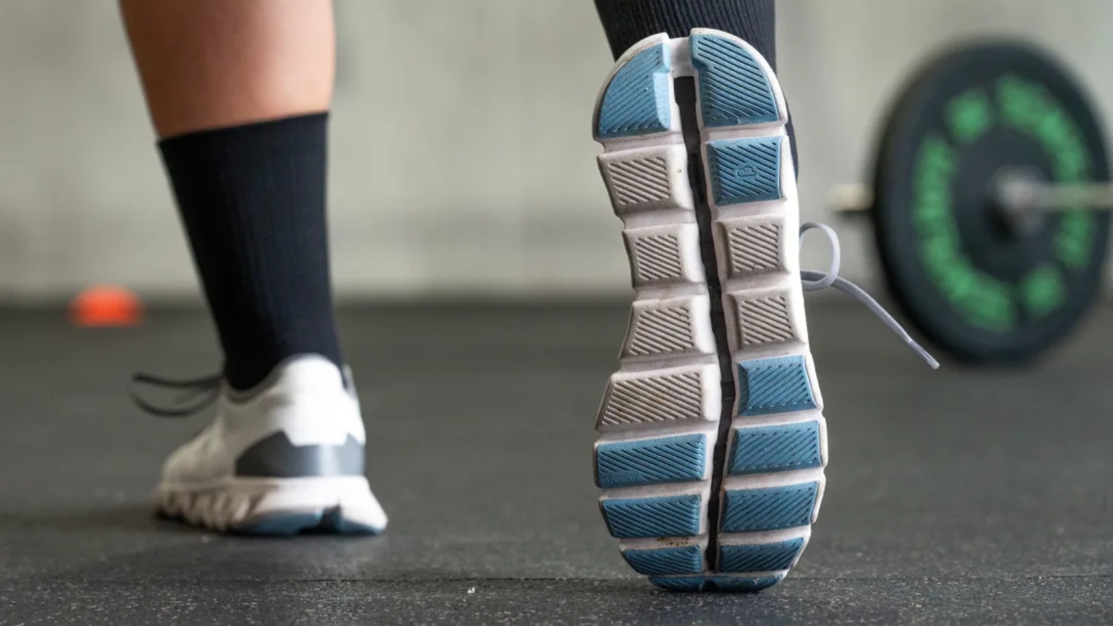 Hinh anh 11: Review chi tiet giay On Cloud X 3 AD: Nen mua hay khong?