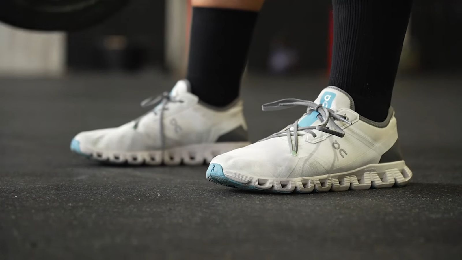 Hinh anh 6: Review chi tiet giay On Cloud X 3 AD: Nen mua hay khong?