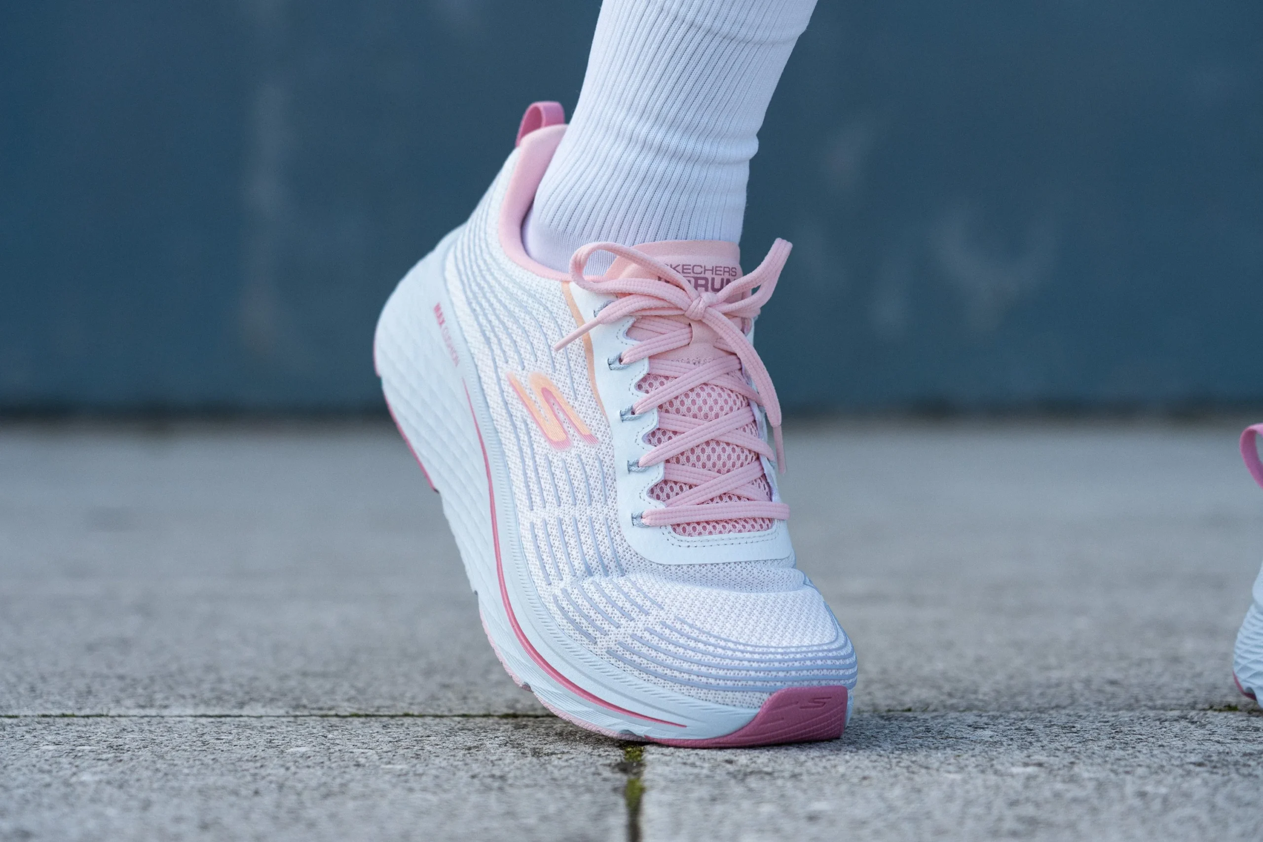 Hinh anh 6: Max Cushioning Elite 2.0 - Lua chon sieu em ai cua nha Skechers