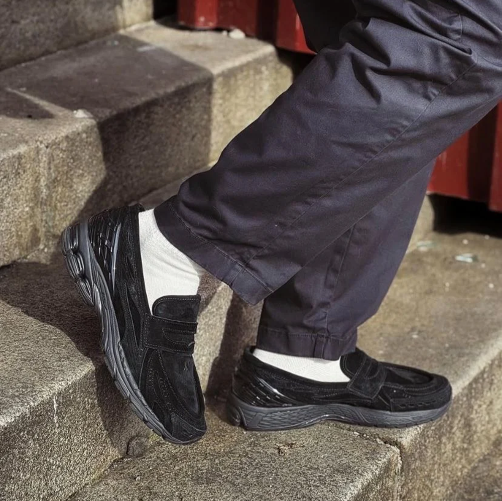 Alternative view of Giày New Balance 1906L 'Black Suede' U1906LNT