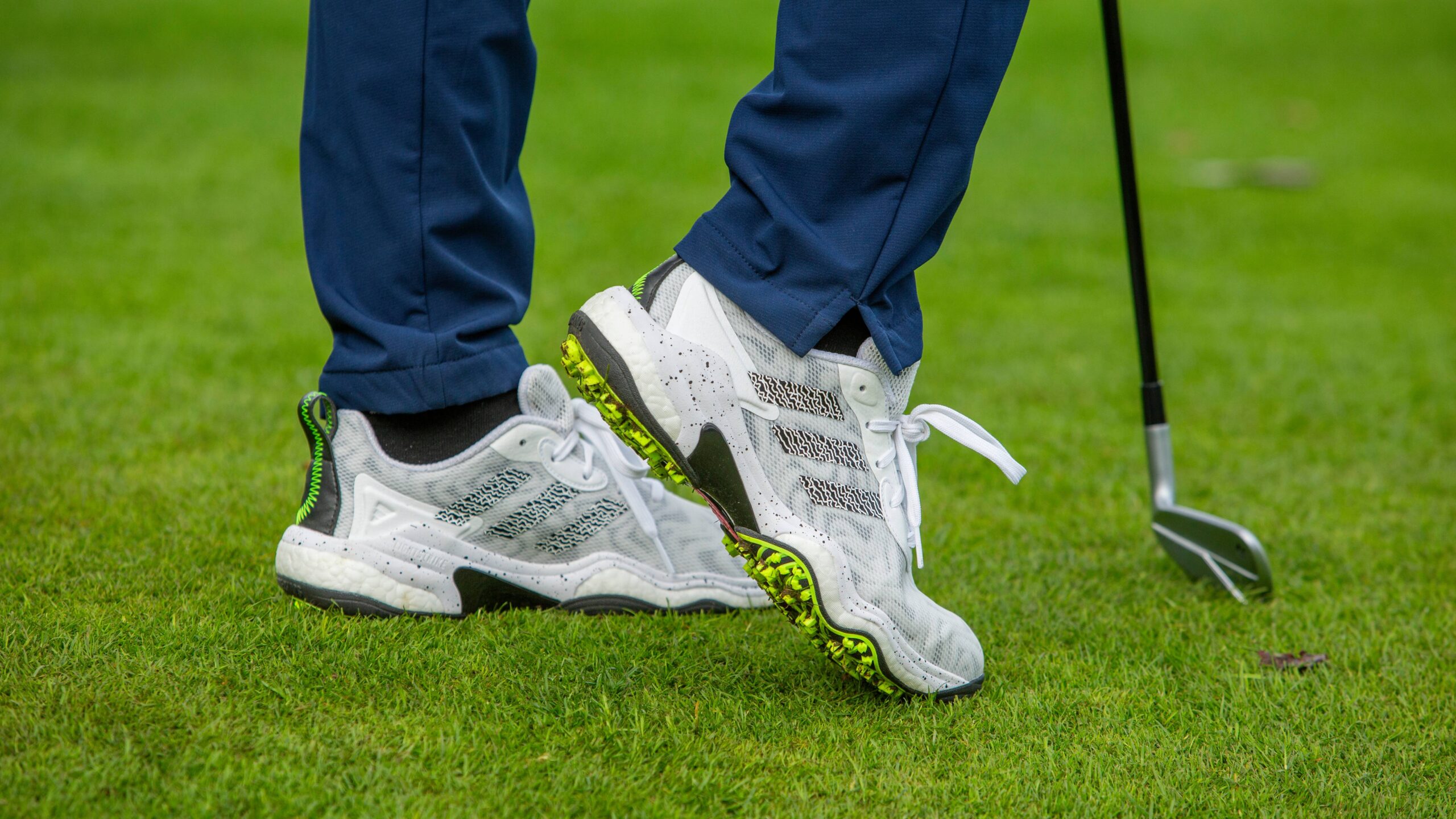 Adidas Codechaos 25 đôi giày golf này có gì?