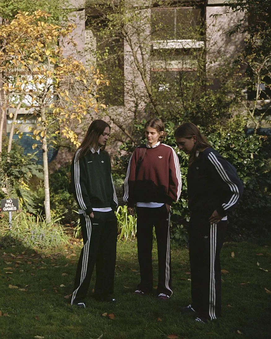 Hinh anh 3: Chiem nguong bo suu tap moi giua Sporty & Rich x adidas Handball Spezial