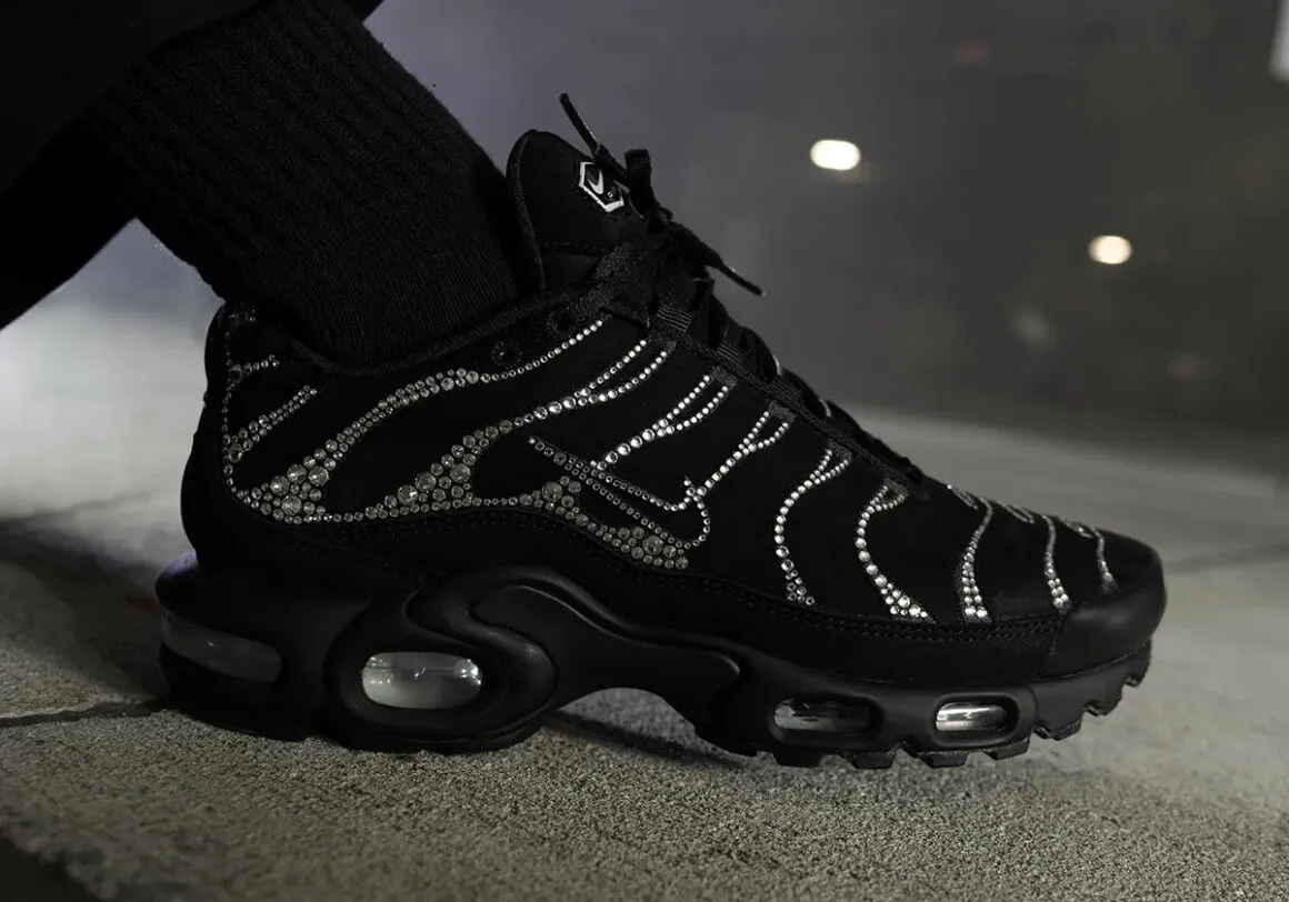 Hinh anh 3: Review bo suu tap moi Swarovski x Nike Air Max Plus
