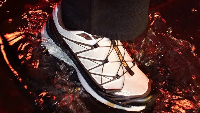 SNS x Salomon XT-6 GTX: Su ket hop giua hieu nang va phong cach