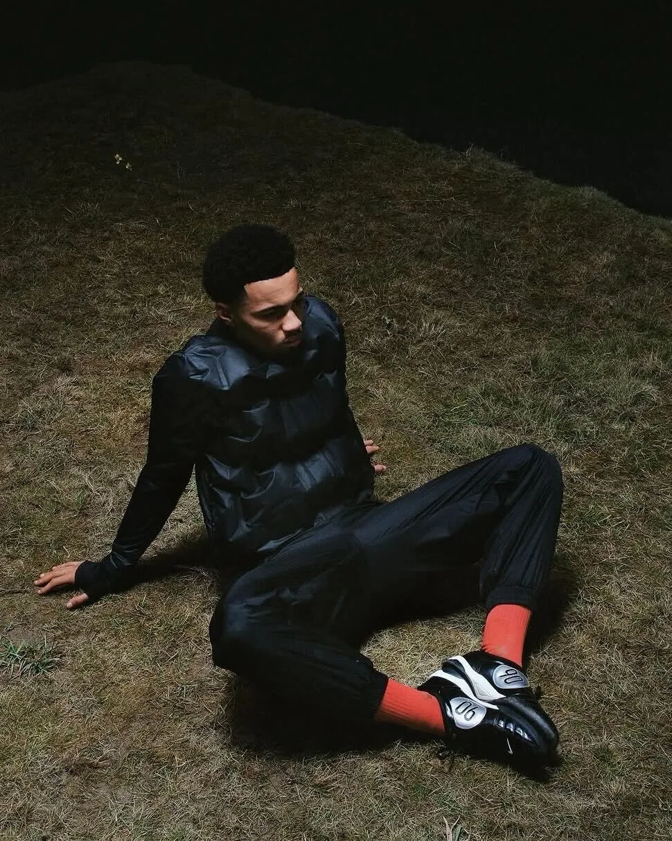 Hinh anh 3: Top nhung mau sneaker Football-Style hot nhat hien nay