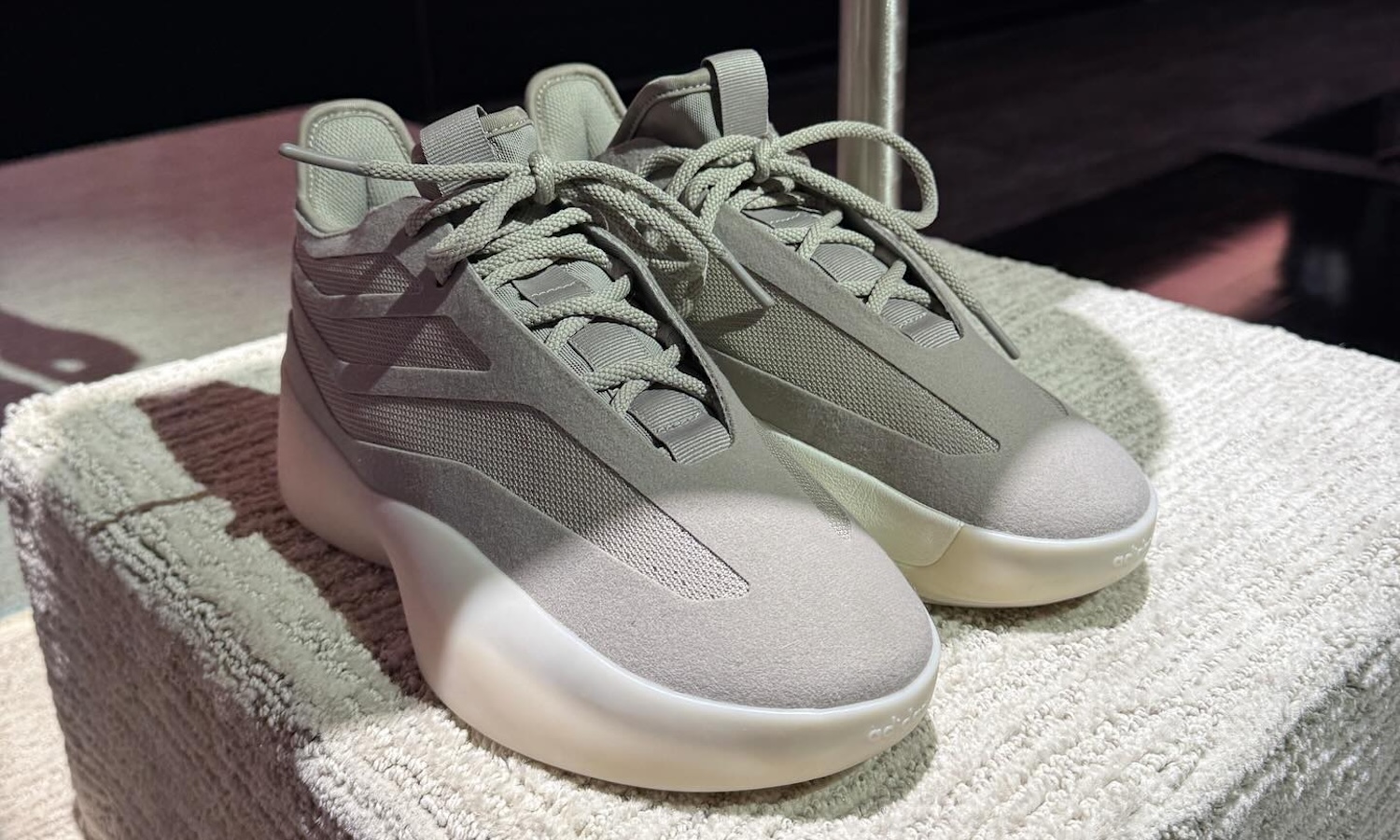 Hinh anh 4: Fear of God Athletics Basketball II bo suu tap moi cua nha Das co gi?