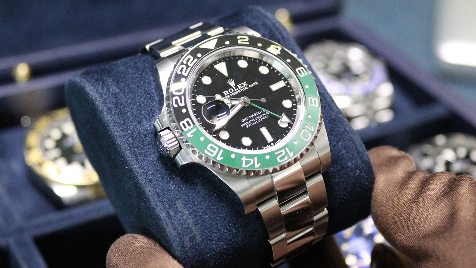 Hinh anh 1: Dong ho Rolex OysterDate 6466 co dien, vo thep khong gi.