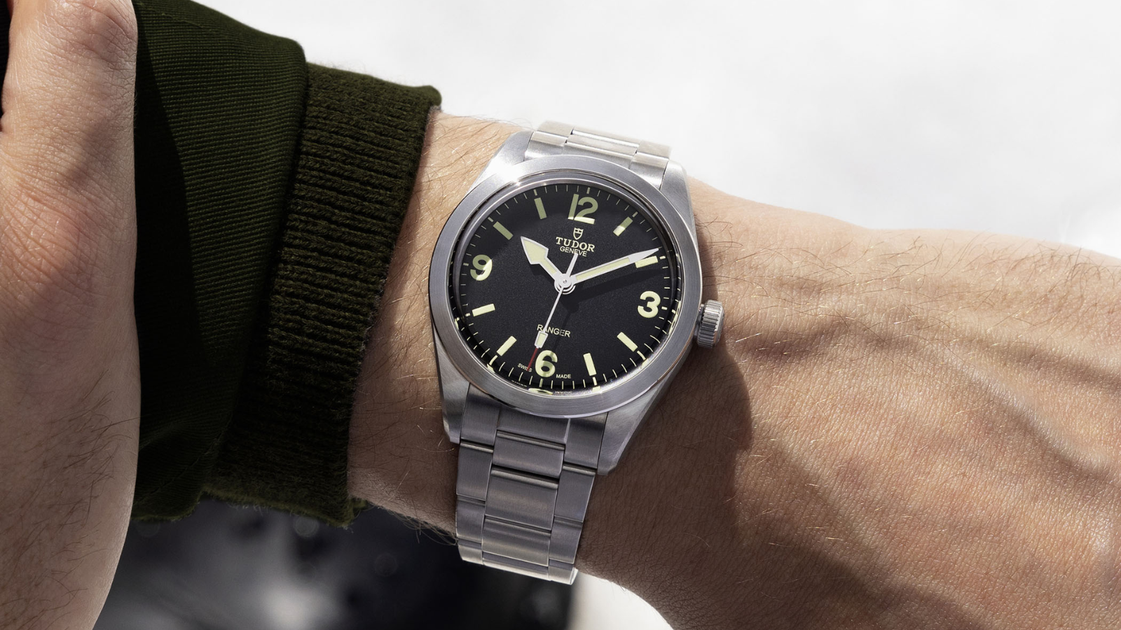 Hinh anh 5: Hinh anh cac mau dong ho thay the Rolex Explorer duoi $7,000