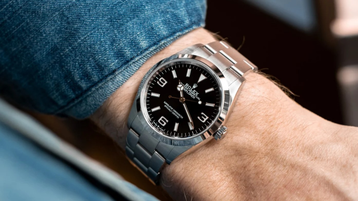 Hinh anh cac mau dong ho thay the Rolex Explorer duoi $7,000