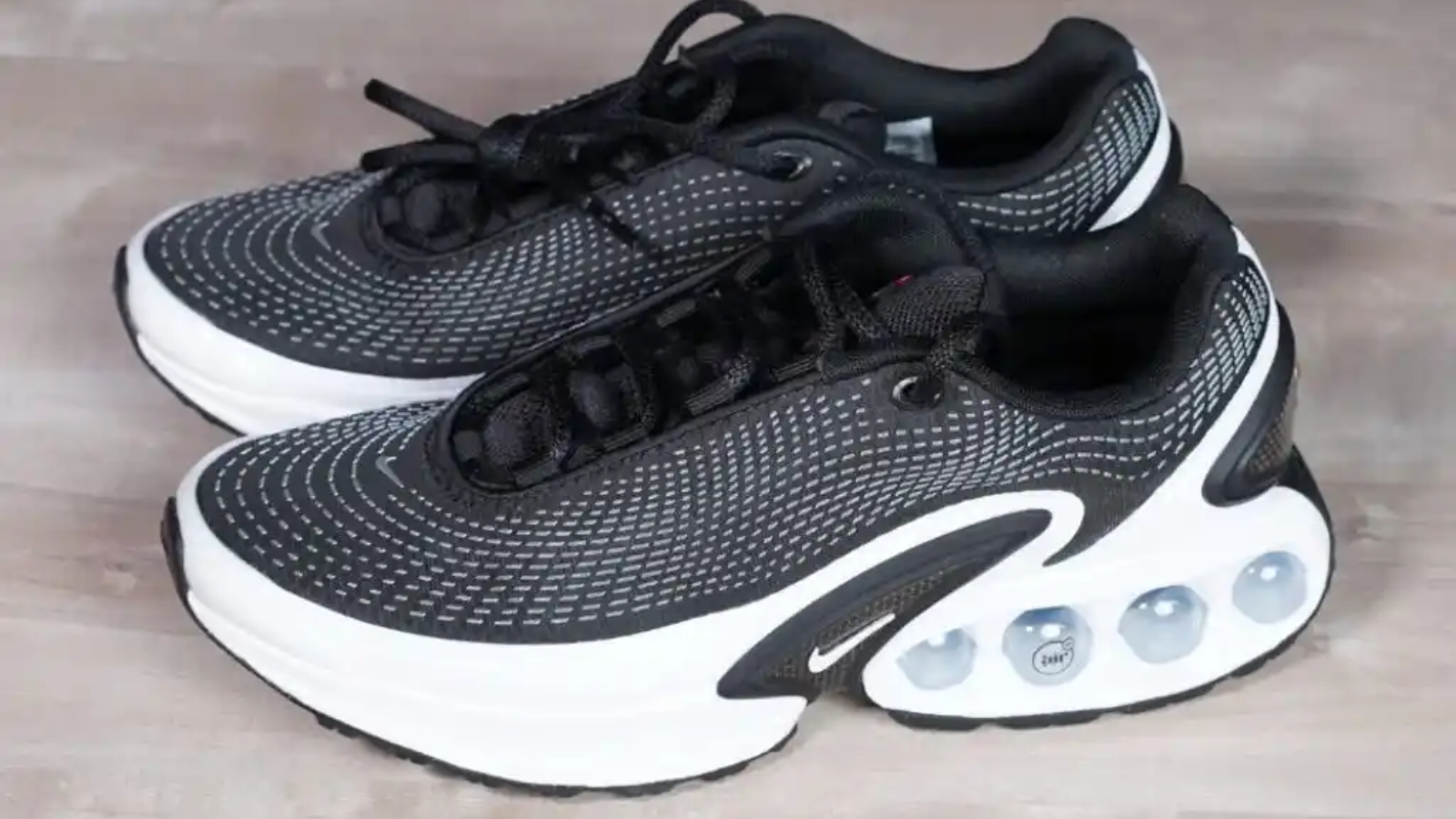 Công nghệ Tubular Air: Hồi sinh và đột phá trên Air Max Hinh anh 2: Giay Nike Air Max Dn8 voi cong nghe Dynamic Air, nam 2025