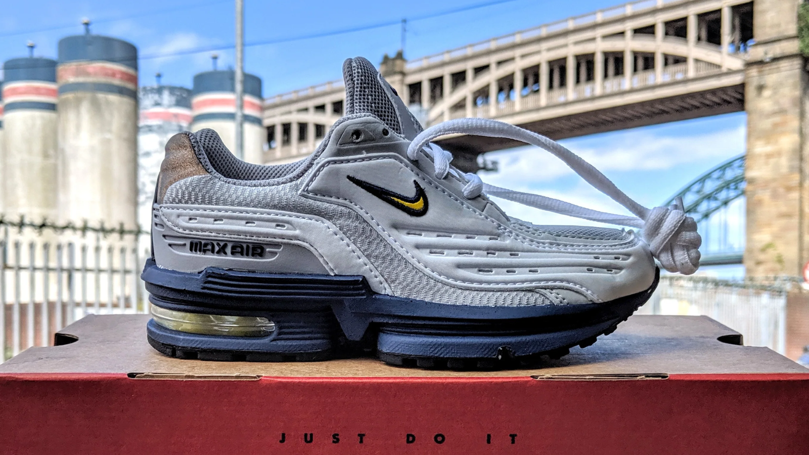 Công nghệ Tubular Air: Hồi sinh và đột phá trên Air Max Hinh anh 4: Giay Nike Air Max Dn8 voi cong nghe Dynamic Air, nam 2025