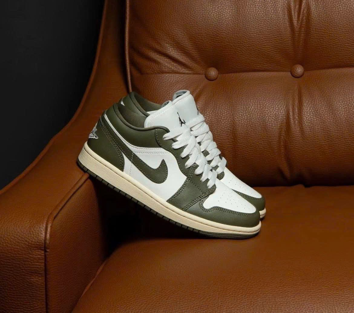 Alternative view of Giày Nike Air Jordan 1 Low 'Medium Olive' DC0774-122
