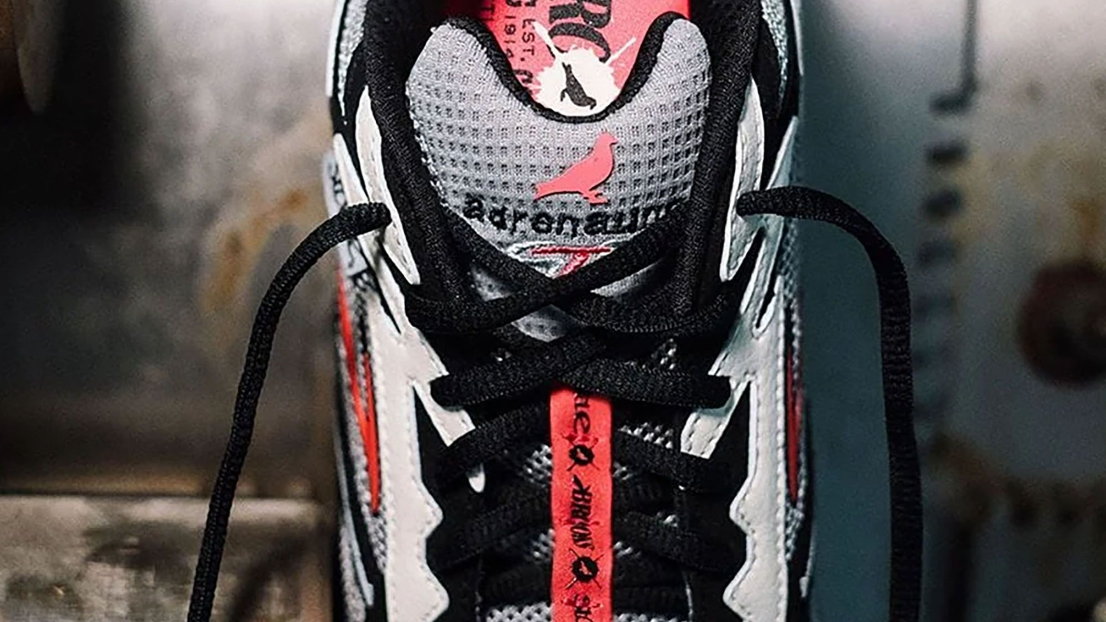 Jeff Staple dẫn dắt Brooks bước vào thế giới sneaker Hinh anh 8: Jeff Staple hop tac cung Brooks de tai sinh giay Adrenaline GTS 4