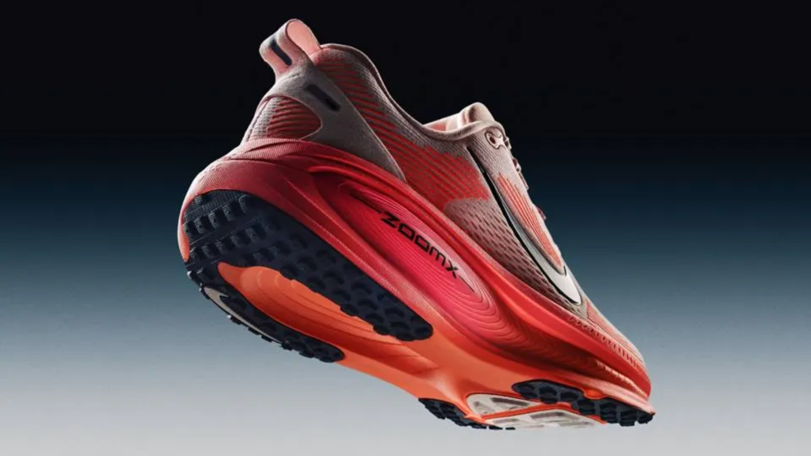 Nike Vomero 18: Hành trình êm ái cho những quãng đường dài Hinh anh 5: Hinh anh giay chay bo Nike Vomero 18 voi dem day, de cao 46mm