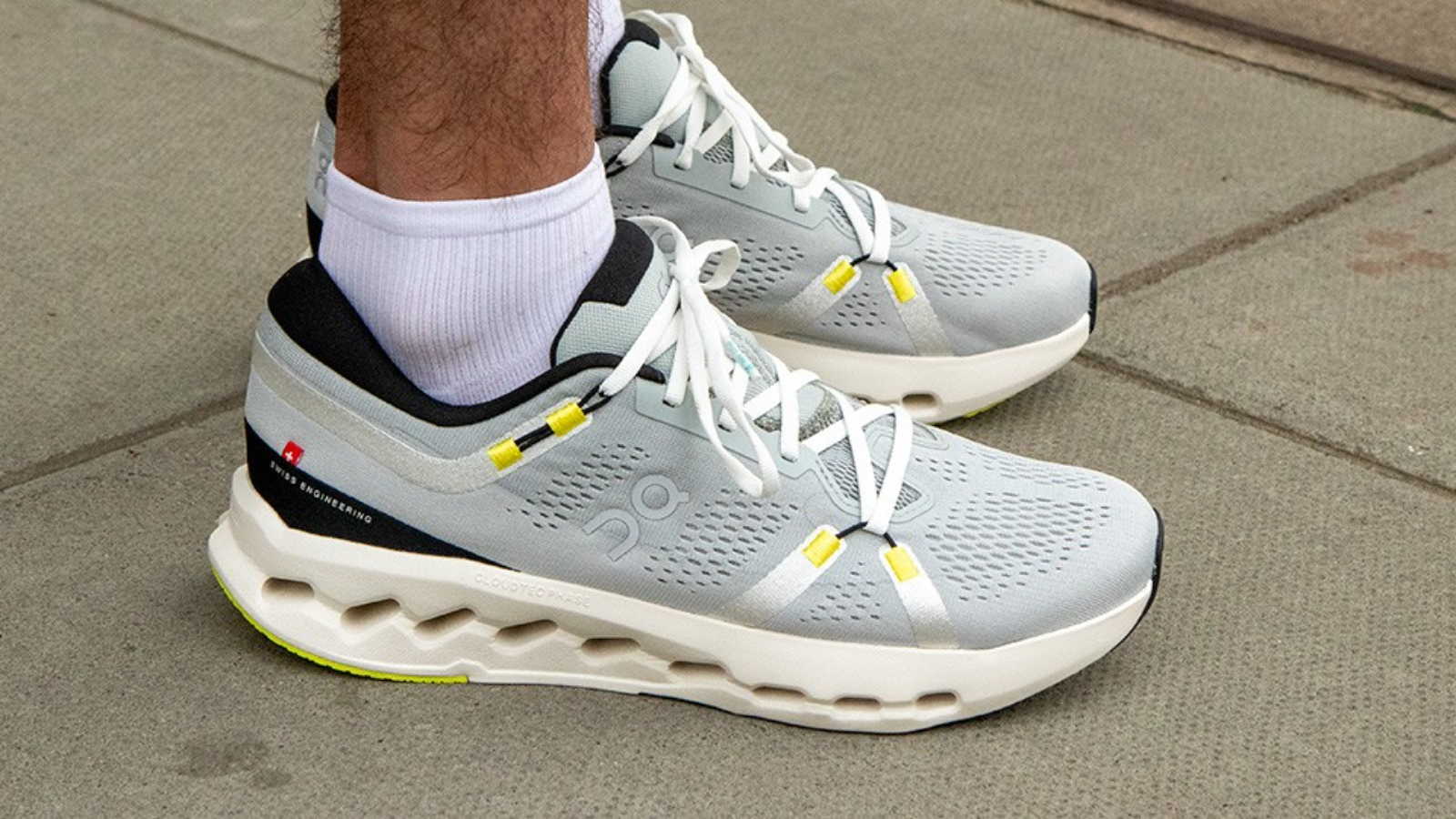 Hinh anh 3: Giay chay bo On Cloudsurfer 2 voi cong nghe CloudTec Phase™