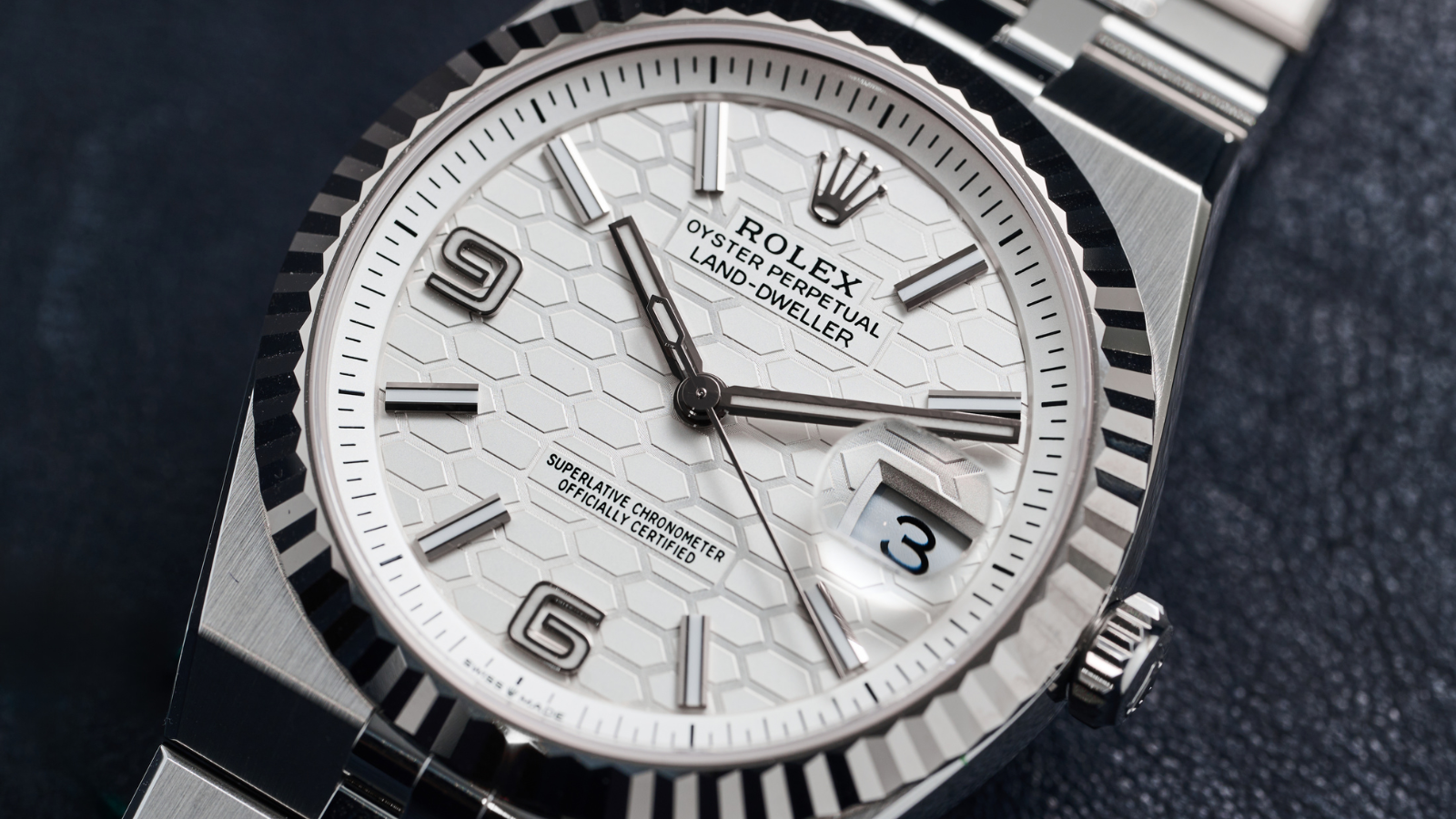 Rolex 2025: Hé lộ Land-Dweller, GMT-Master II và nhiều siêu phẩm Hinh anh 2: Dong ho Rolex Land-Dweller 2025 voi thiet ke moi va chat lieu cao cap