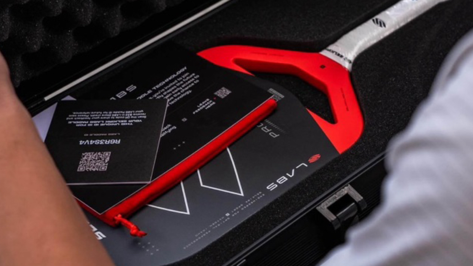 Hinh anh 2: Can canh vot pickleball Selkirk Project 007 voi cong nghe tien tien