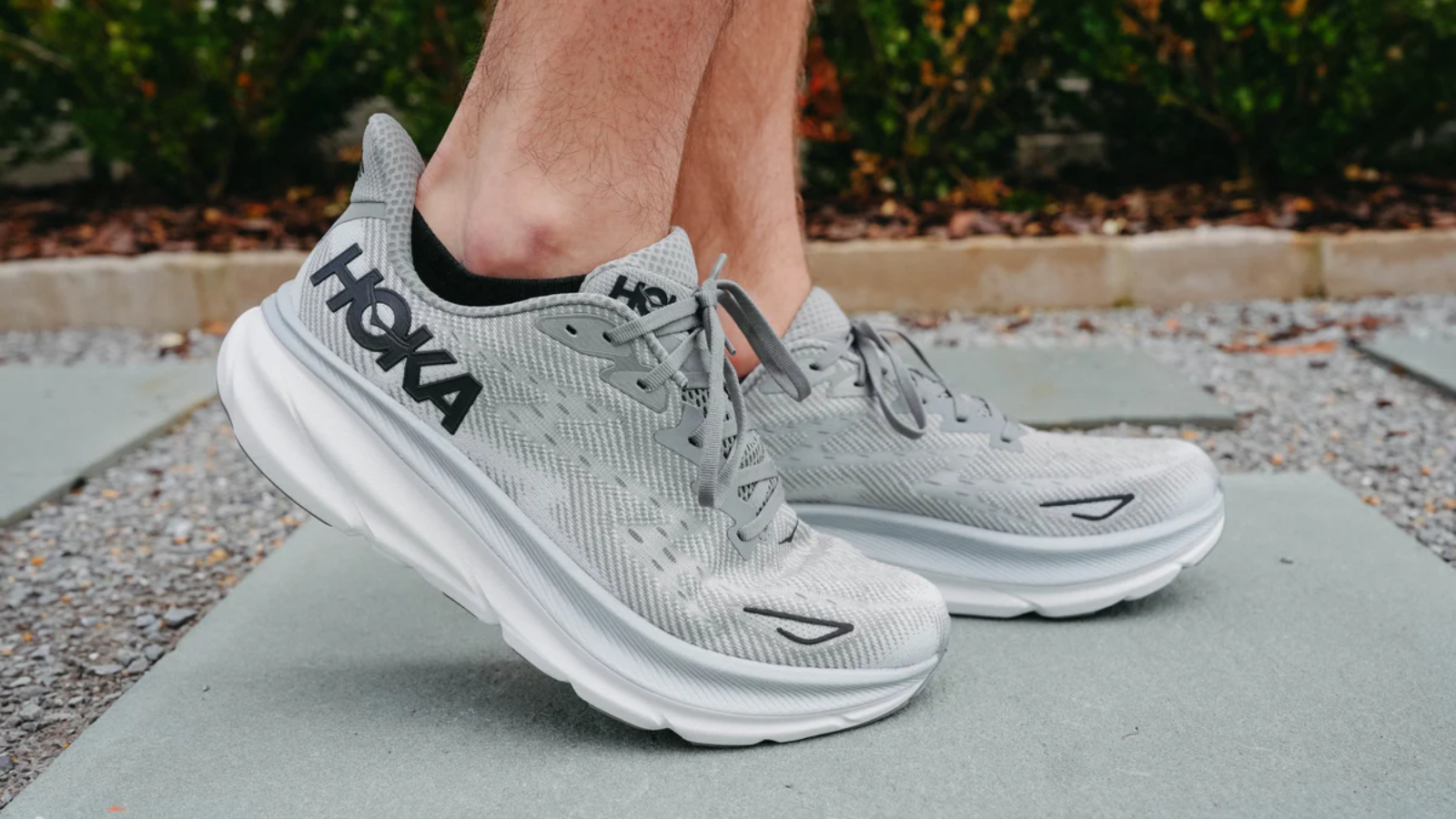 Top 10 đôi giày tập luyện nữ tốt nhất năm 2025 Hinh anh 4: Giay tap luyen nu tot nhat nam 2025: On Cloud X 4, Nike Metcon 9, Hoka Clifton 9 va nhieu hon