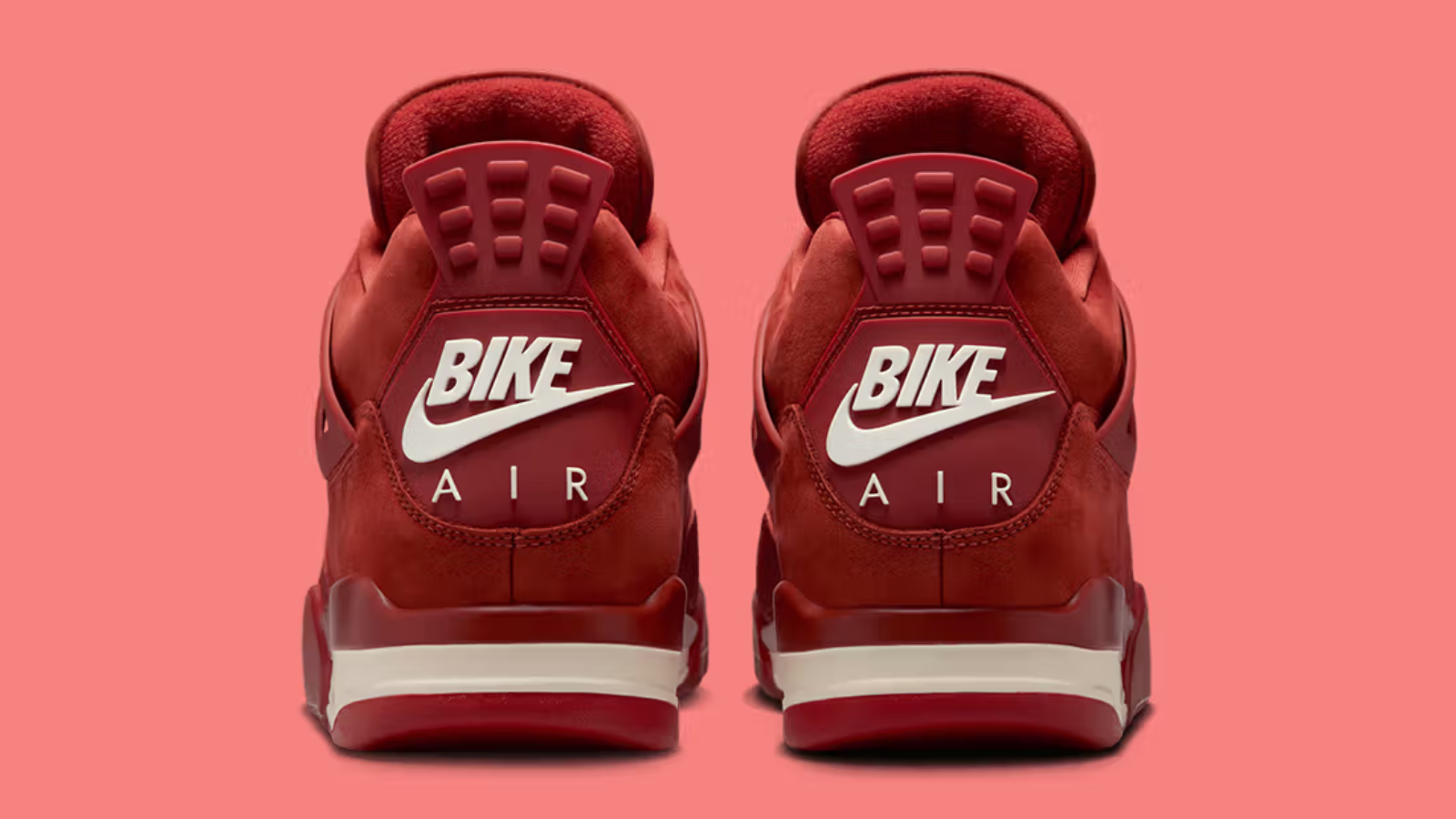 Từ Nike Air đến Bike Air: Hành trình Swoosh của Nigel Sylvester Hinh anh 3: Nigel Sylvester va doi Air Jordan 4 'Brick by Brick' moi ra mat.