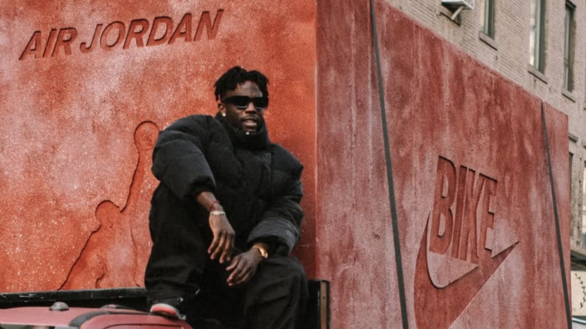 Nigel Sylvester va doi Air Jordan 4 'Brick by Brick' moi ra mat.