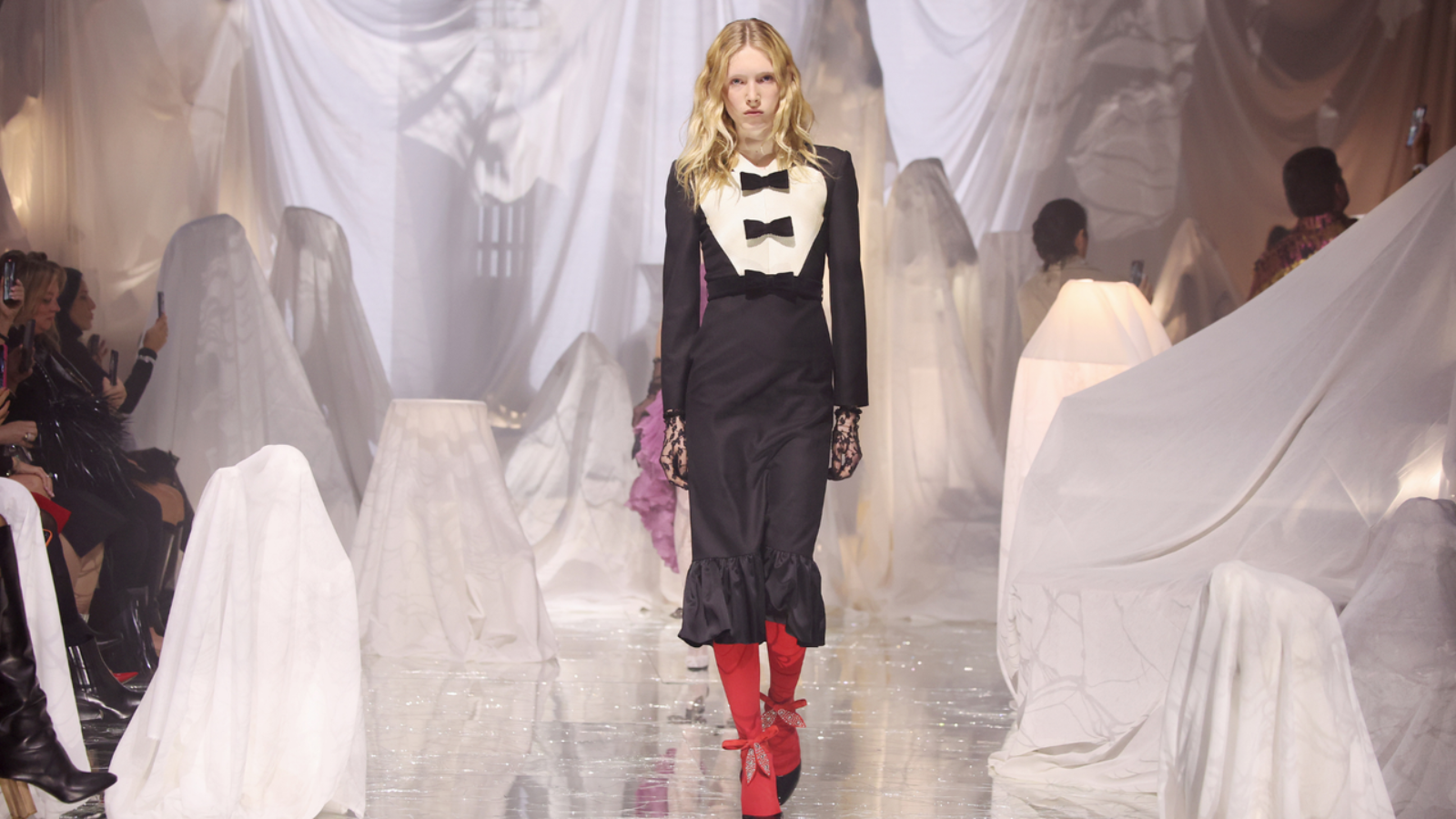 Hinh anh 6: Valentino Haute Couture Xuan He 2025 cua Alessandro Michele