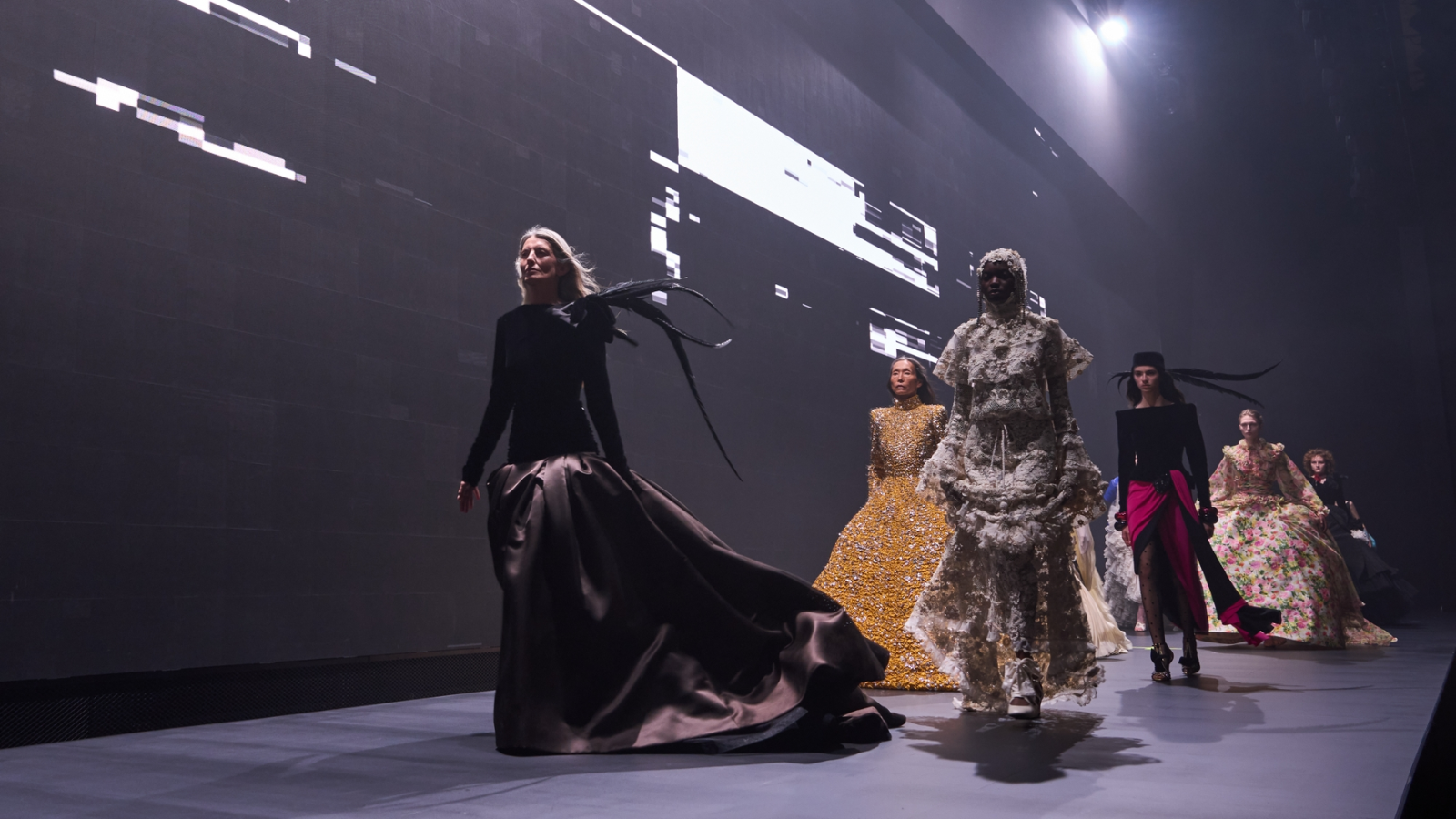 Hinh anh 3: Valentino Haute Couture Xuan He 2025 cua Alessandro Michele