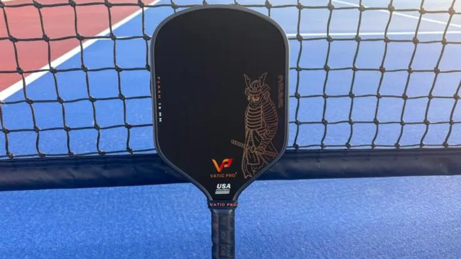 Vatic Pro Saga: Cây vợt pickleball giá tốt, hiệu năng cân bằng Hinh anh 7: Cay vot pickleball Vatic Pro Saga voi thiet ke toi uu
