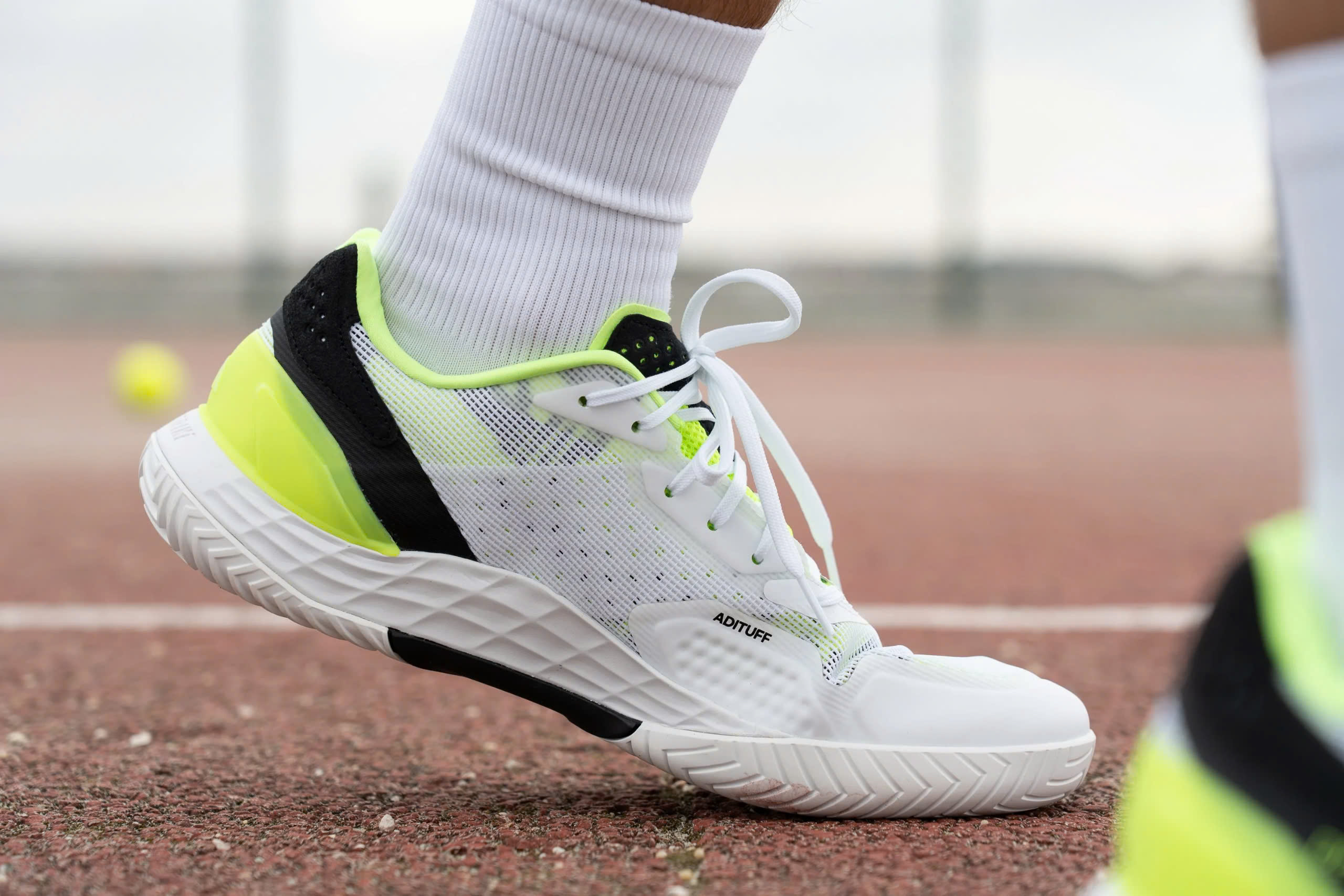 Danh gia chi tiet hieu nang Adidas Defiant Speed 2