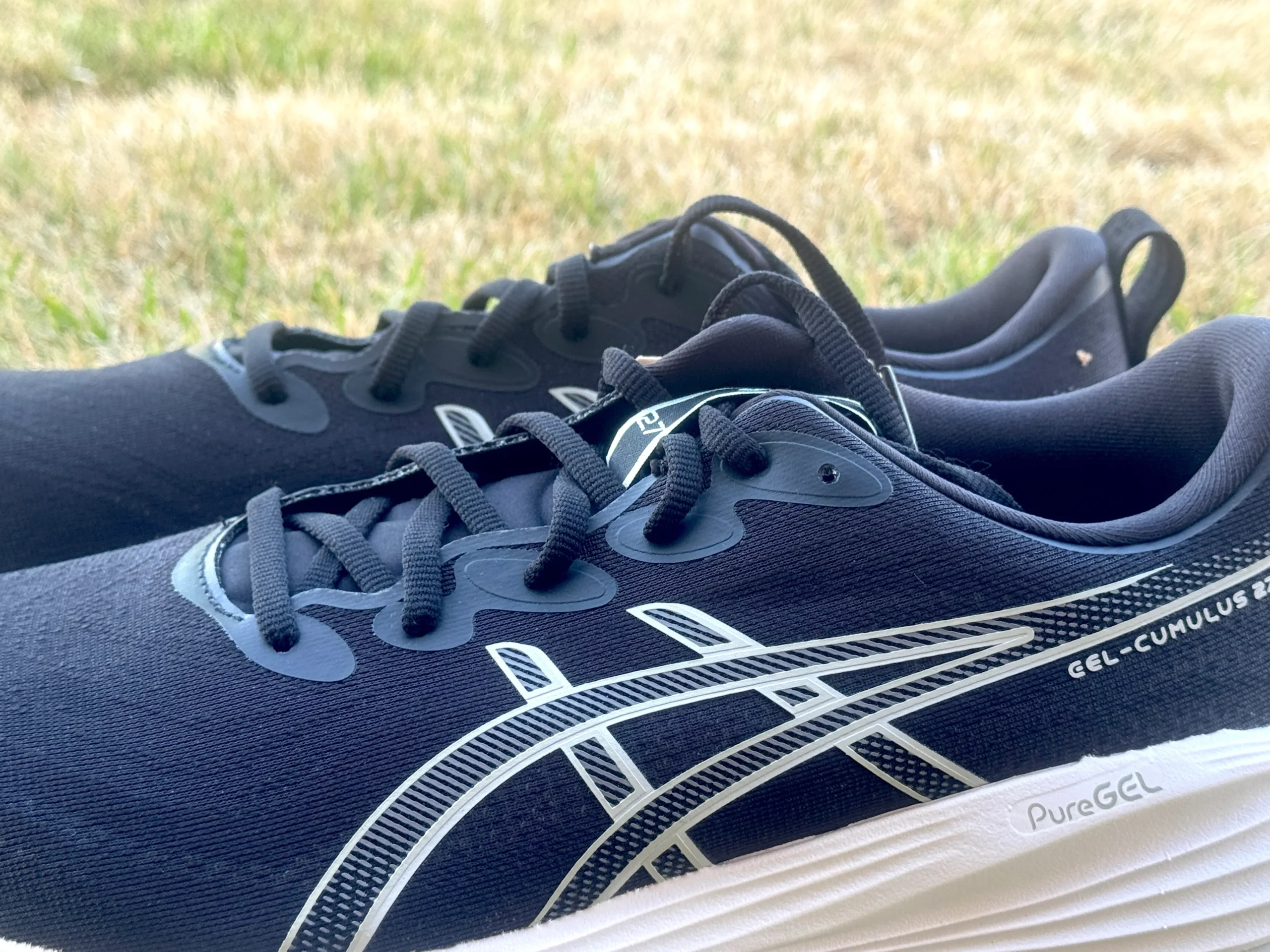 ASICS Gel Cumulus 27: Đối Tác Tin Cậy Cho Mỗi Bước Chạy