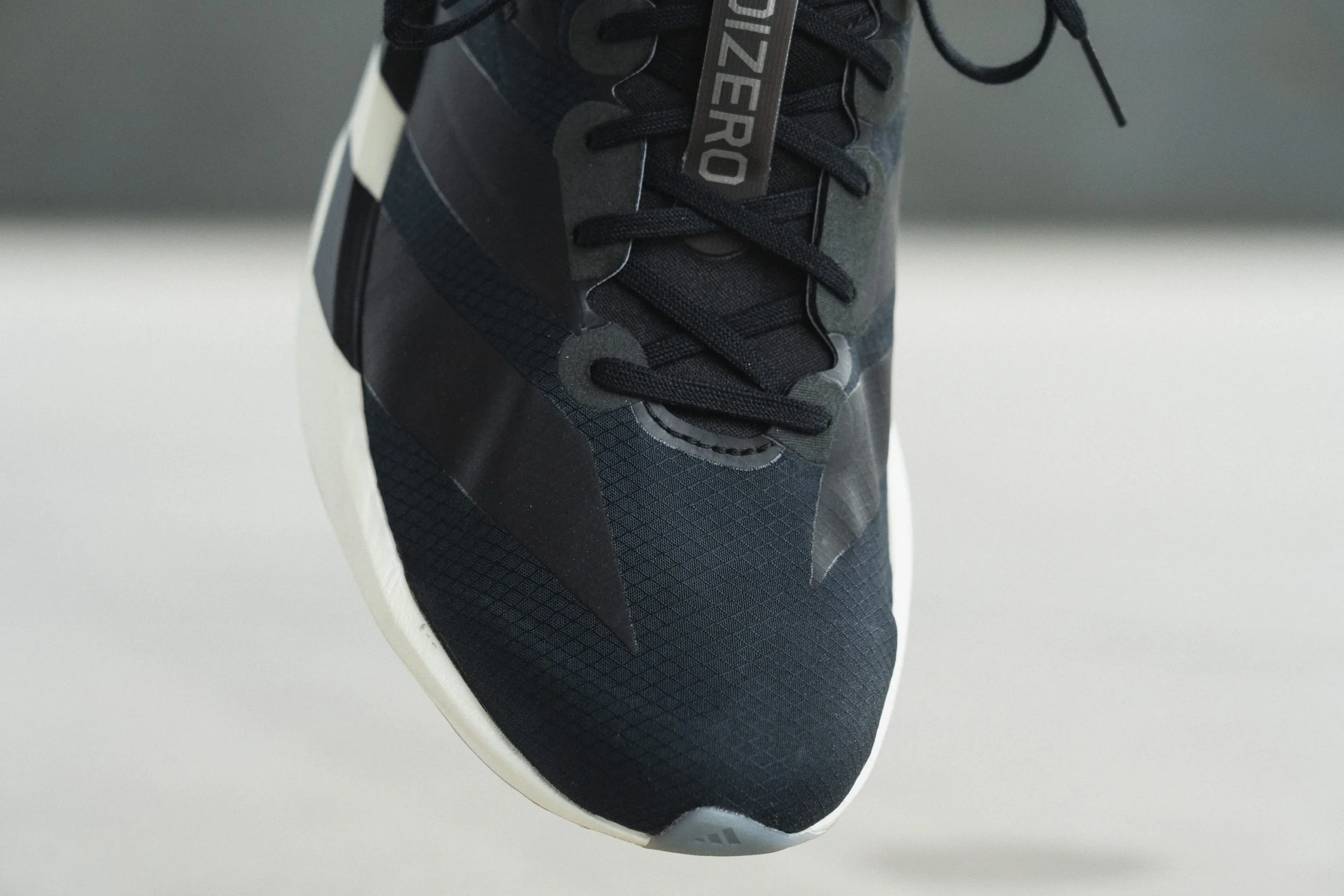 Hinh anh 6: Kham Pha Adidas Adizero Adios 9: Doi Giay Sieu Nhe Cho Moi Van Dong Vien