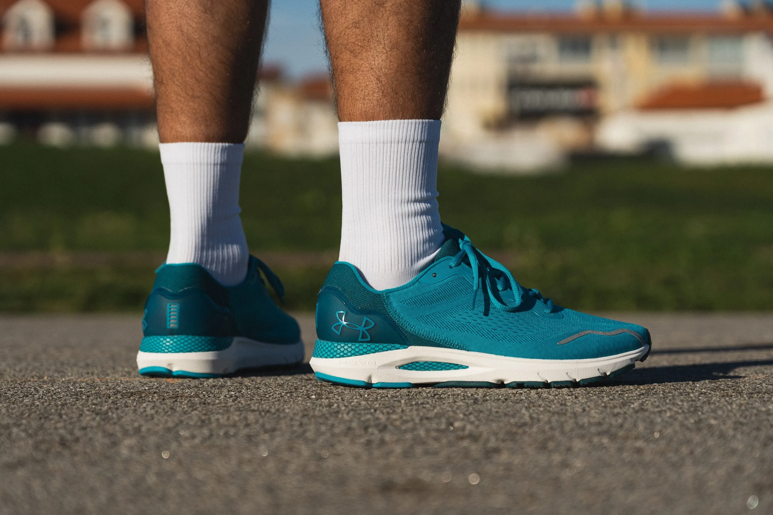 Hinh anh 3: HOVR Sonic 6 doi giay chay moi cua Under co gi?