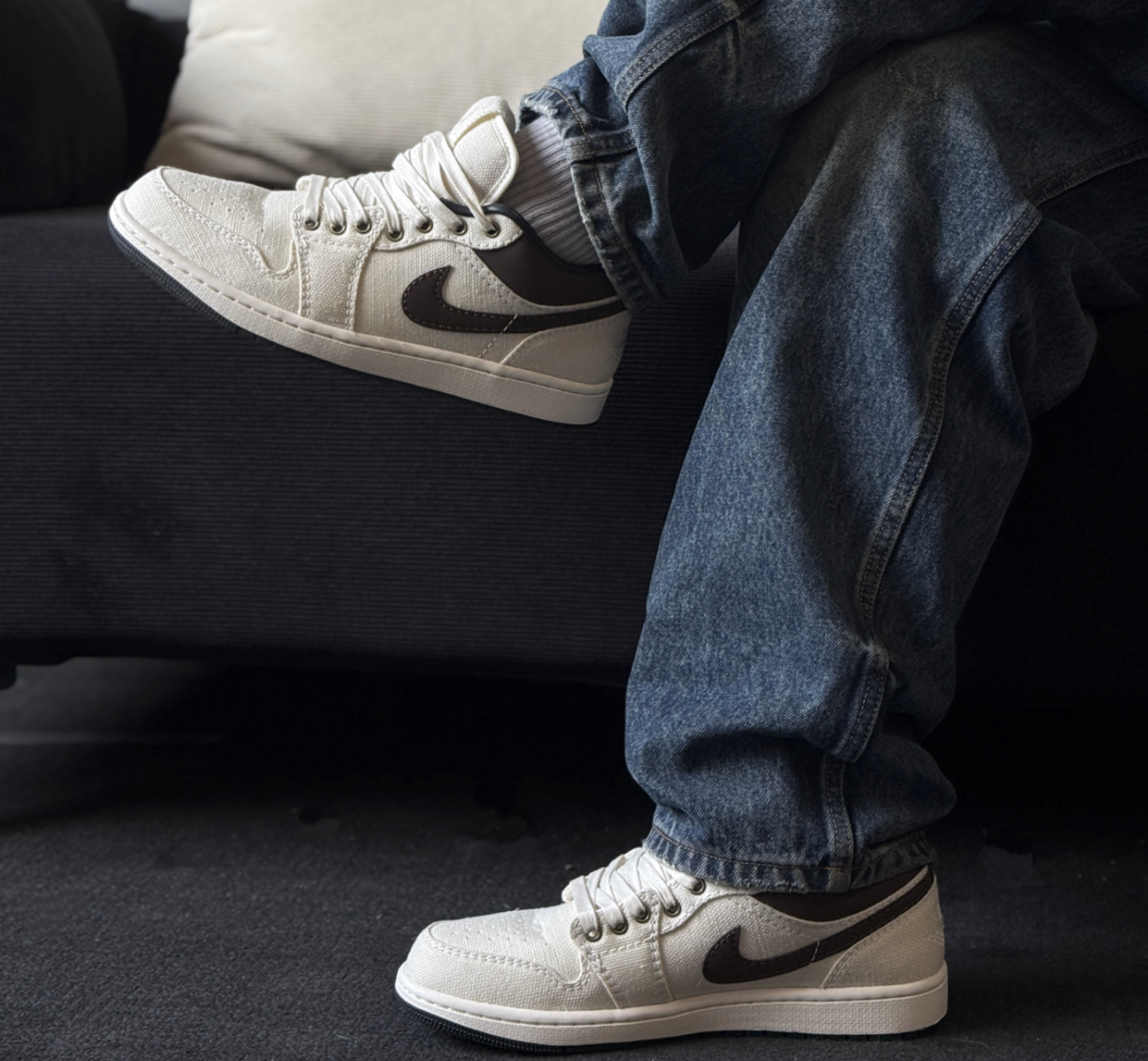 Alternative view of Giày Nike Air Jordan 1 Low Premium 'Pale Ivory Baroque Brown' IB8058-110