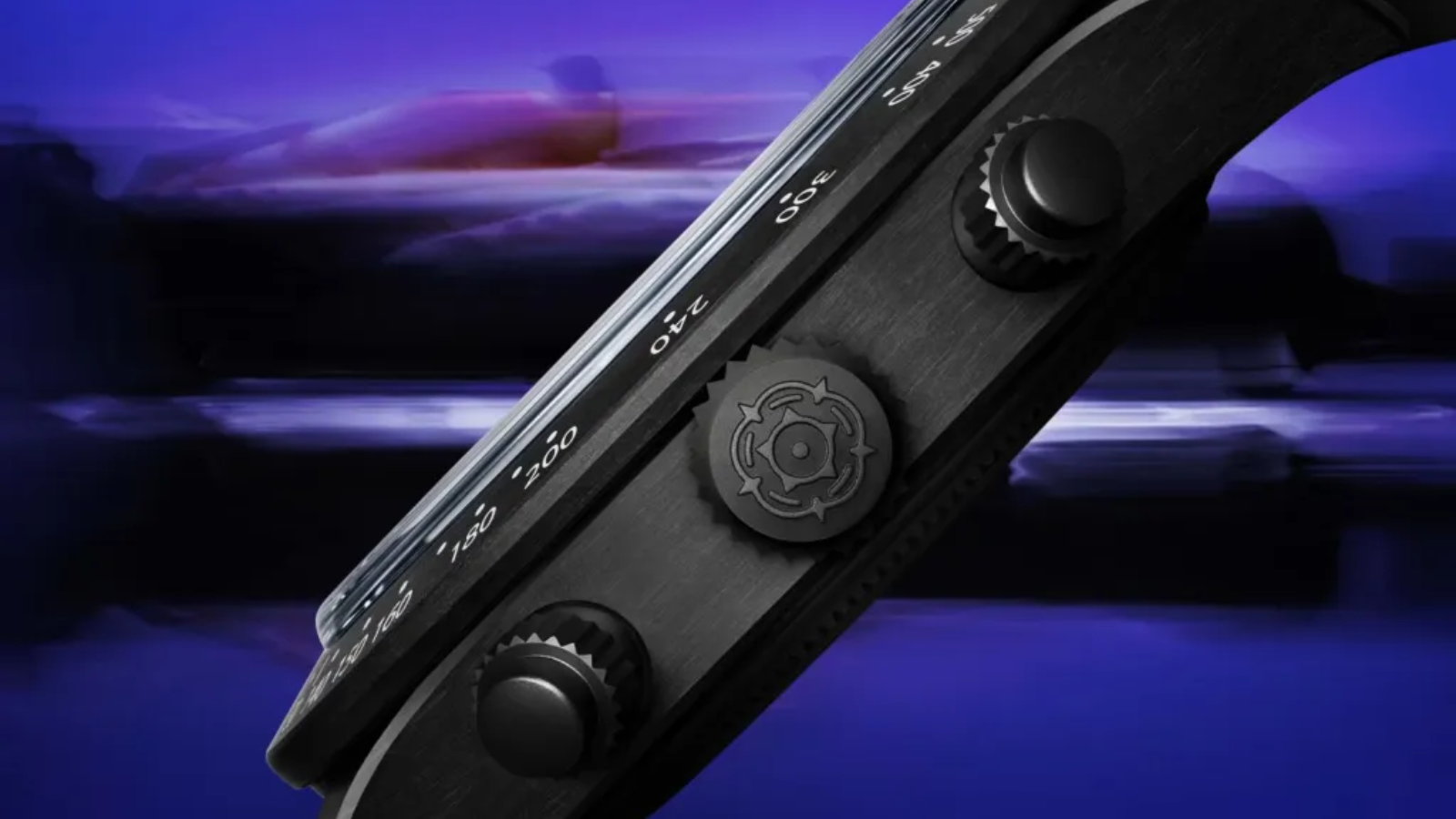 Hinh anh 8: Tudor Black Bay Chrono Carbon 25, dong ho co khi dua xe, thiet ke carbon