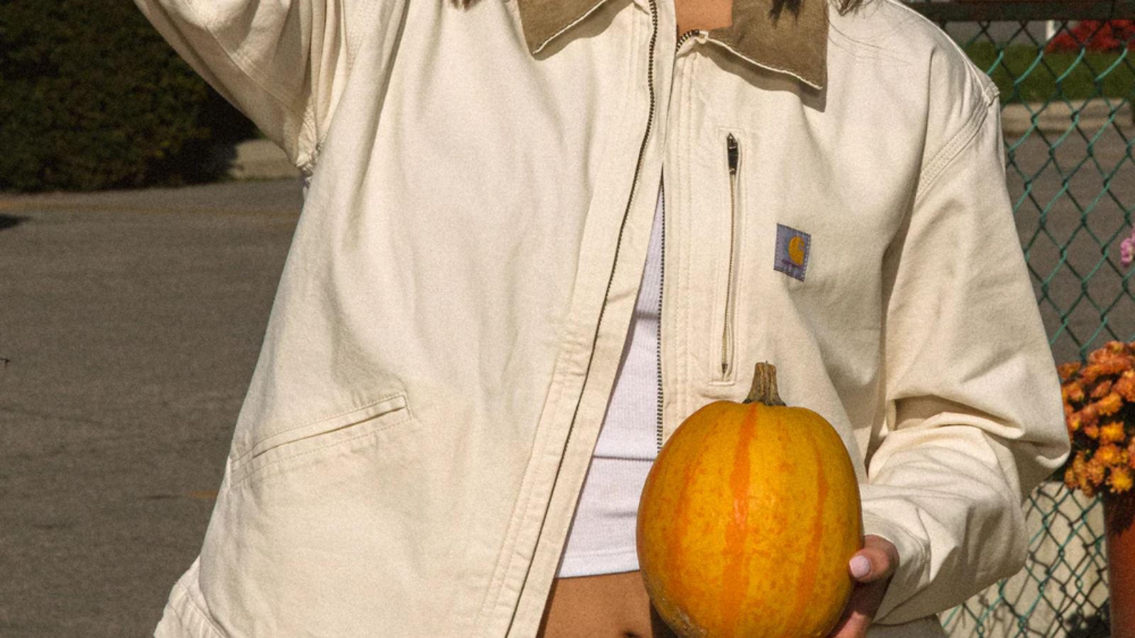 Hinh anh 9: Carhartt Detroit Jacket: Tu lao dong den thoi trang