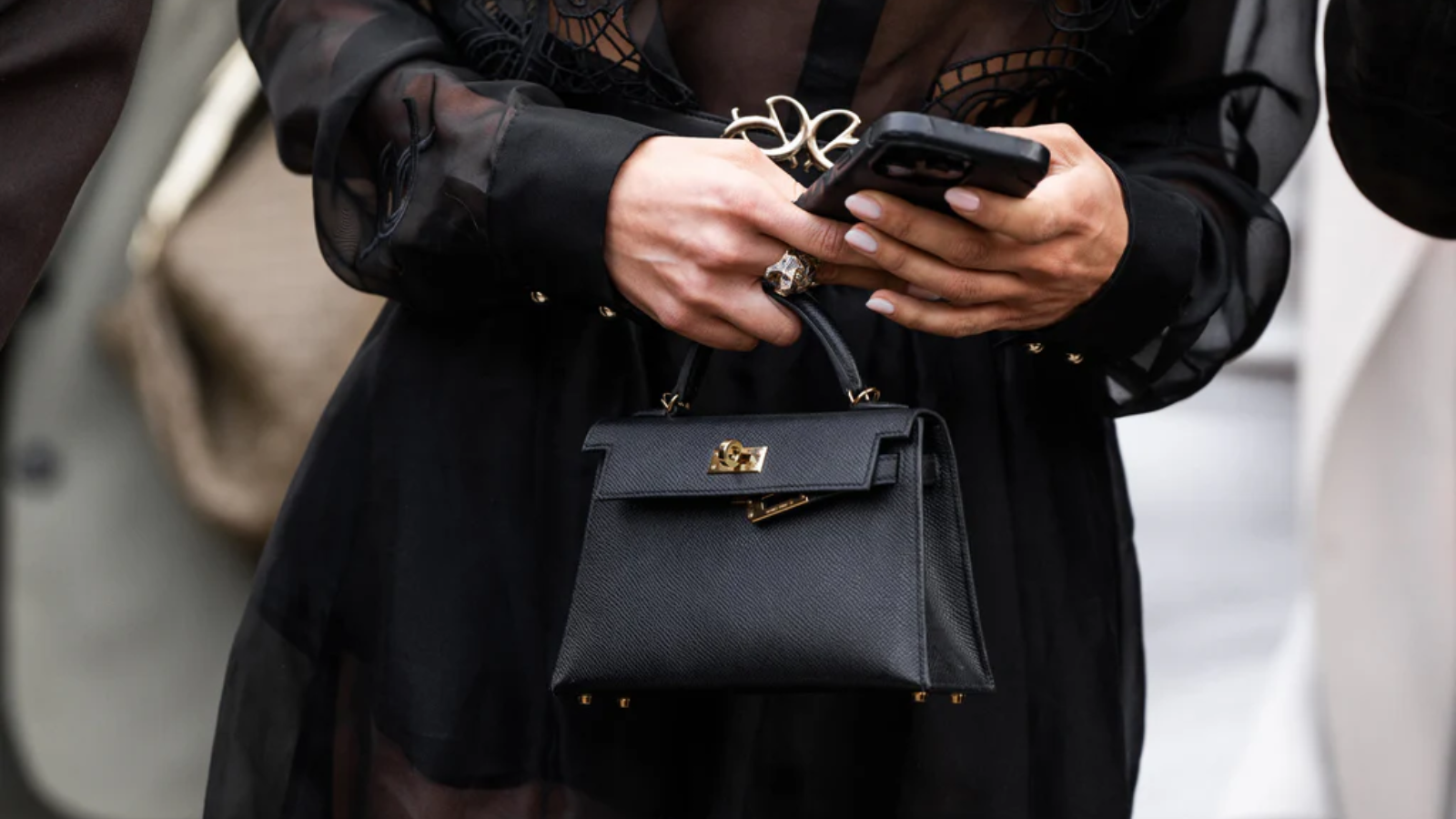 Hinh anh 1: Tui Hermes Birkin - Bieu tuong thoi trang xa xi va su kien nhan