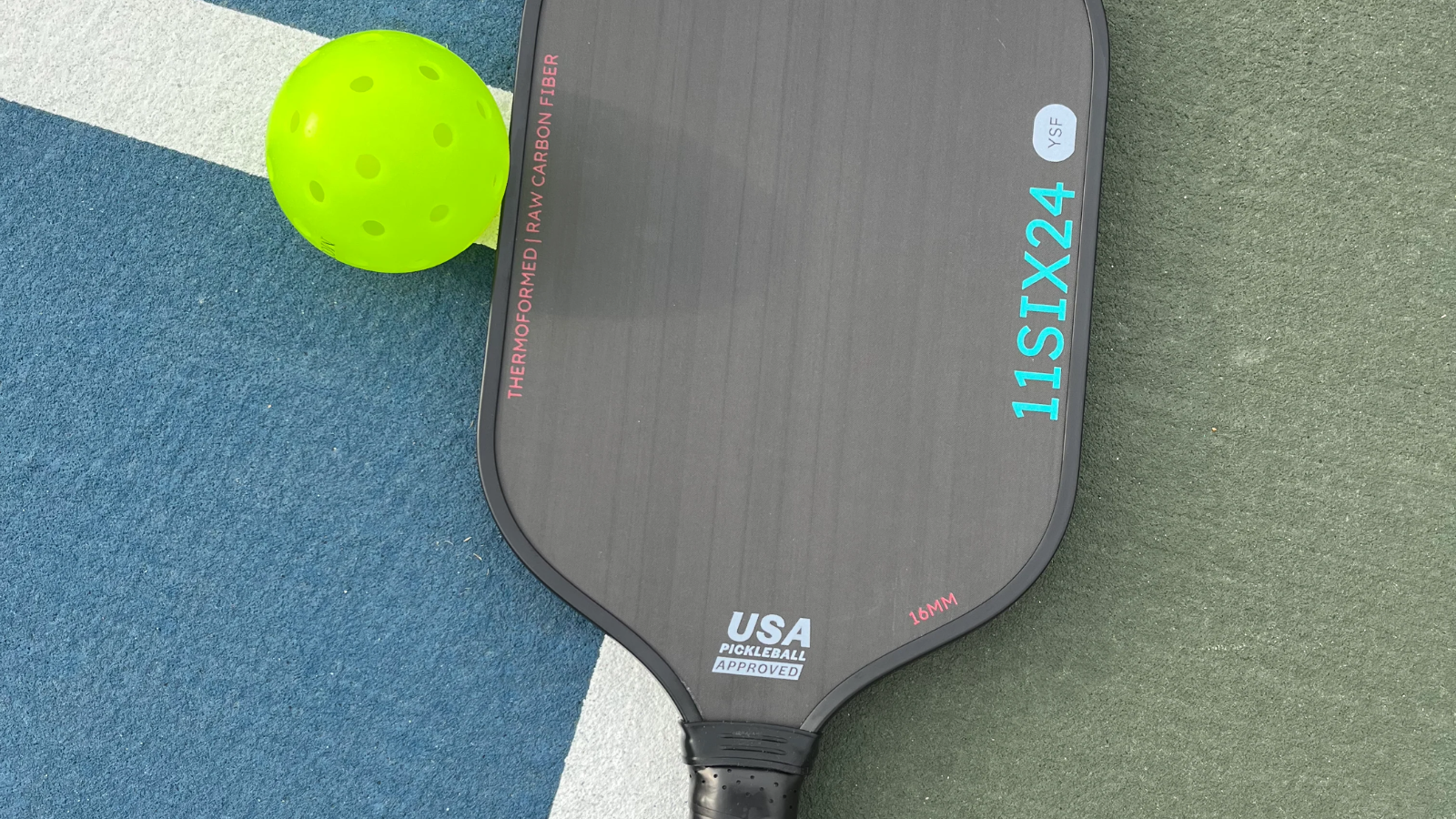 Hinh anh 2: Paddle 11SIX24 Monarch voi cau truc ba lop va cong nghe tien tien cho loi choi ky thuat