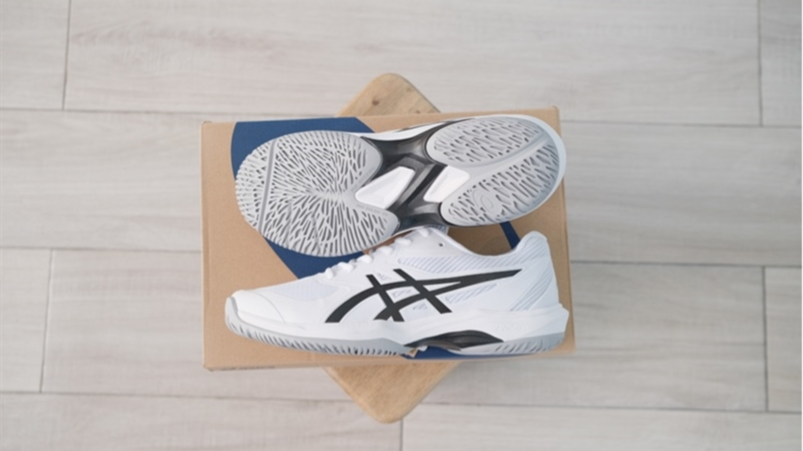 Hinh anh 3: Giay ASICS GEL-GAME FF Pickleball, thiet ke toi uu cho mon the thao pickleball.