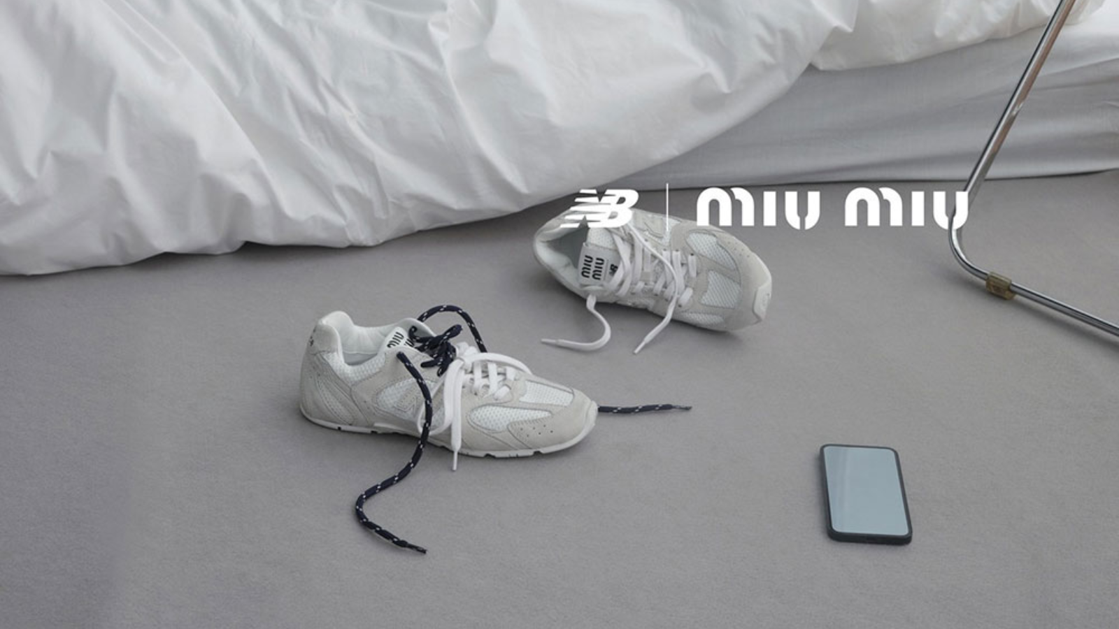 Hinh anh 6: Hinh anh doi giay Miu Miu x New Balance 530 SL moi nhat, the hien su ket hop giua phong cach thoi trang cao cap va cong nghe the thao tien tien.