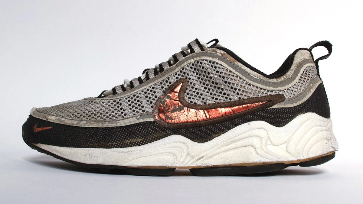 Hinh anh giay Nike Spiridon, bieu tuong thoi trang chau Au