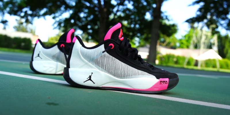 Jordan Luka 77: Doi giay bong ro hoan hao cho "the he moi"?