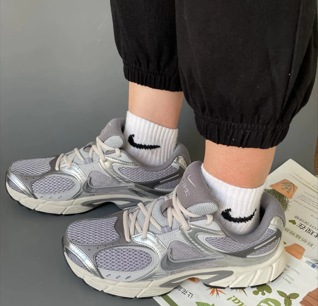 Alternative view of Giày Nike V5 RNR 'Grey Fog Light' HJ5228-003