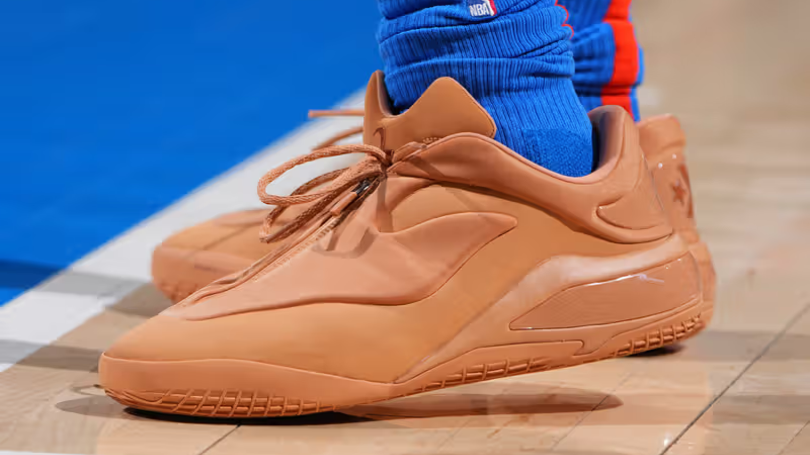 Hinh anh 5: Converse Shai 001 - doi giay bong ro dau tien cua Shai Gilgeous-Alexander